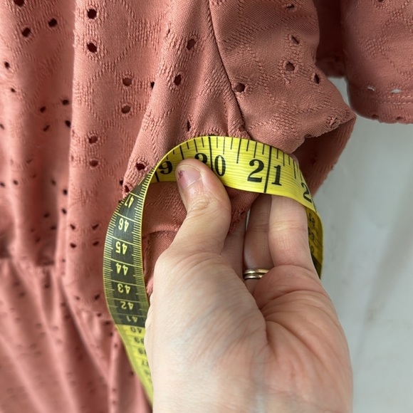 DownEast Pink Eyelet Flutter Sleeve Lined Midi Dress Size Large - Picture 9 of 10